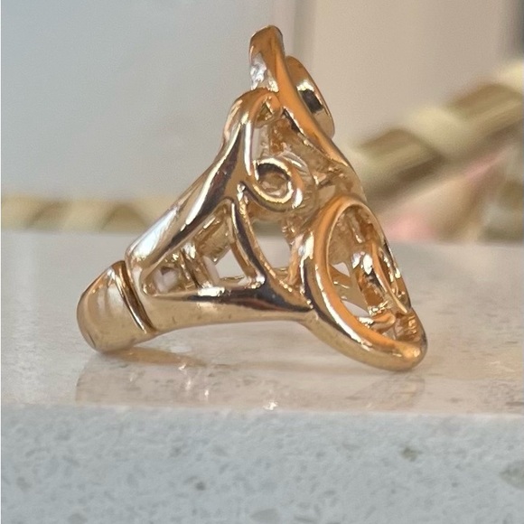 Elegant Stretch Monogram Ring - S - Picture 2 of 6